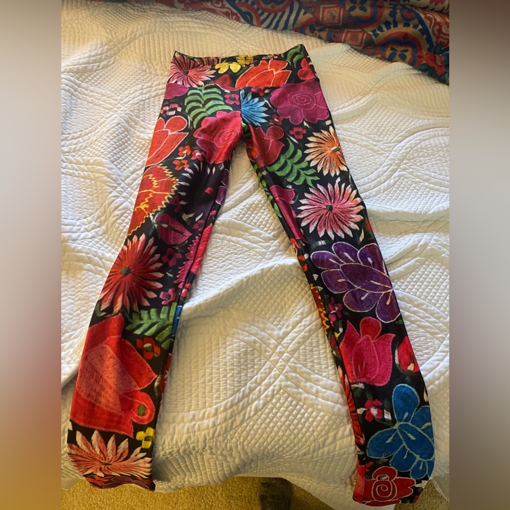 Gold sheep leggings